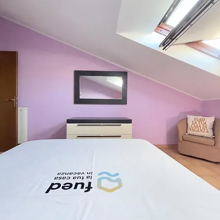P083 - Porto Recanati, Comodo Attico In Centro Storico *